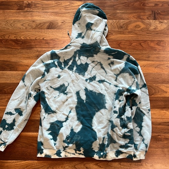 Philadelphia Eagles Reebok sweatshirt / size medium - Picture 3 of 3